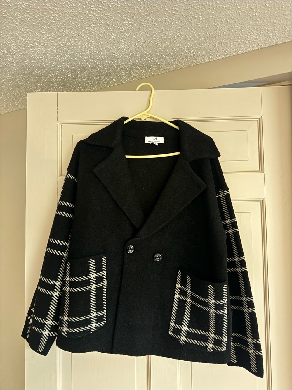 Black Plaid-Accent Double-Breasted Women's Coat